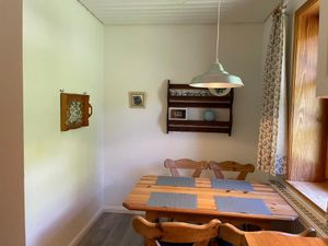 24007176-Ferienwohnung-4-Thomasburg-300x225-2