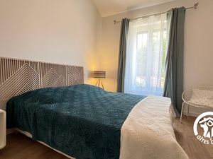 24044217-Ferienwohnung-4-Thuir-300x225-2