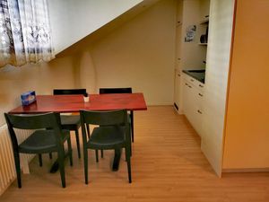 23857246-Ferienwohnung-2-Thun-300x225-4