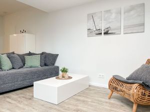 23893503-Ferienwohnung-4-Timmendorfer Strand-300x225-5