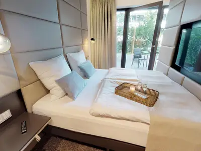 Luxusapartment nahe dem Strand – Erdgeschoss mit Terrasse