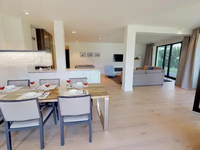 Luxusapartment nahe dem Strand – Erdgeschoss mit Terrasse und Sauna