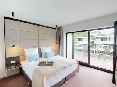 Strandnahe, luxuriöse Ferienwohnung mit Balkon & Sauna