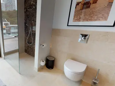 Luxus Ferienpenthouse mit Sauna und riesiger Dachterrasse in Strandlage