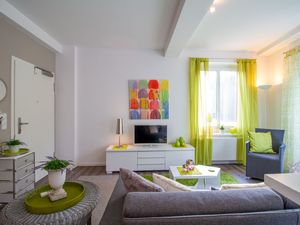 23981555-Ferienwohnung-4-Timmendorfer Strand-300x225-4