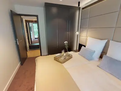 Exklusiv wohnen, nur Minuten vom Meer entfernt mit Balkon & eigener Sauna