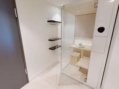 Exklusiv wohnen, nur Minuten vom Meer entfernt mit Balkon & eigener Sauna
