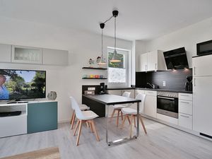 23971087-Ferienwohnung-4-Timmendorfer Strand-300x225-1