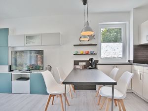 23971087-Ferienwohnung-4-Timmendorfer Strand-300x225-4