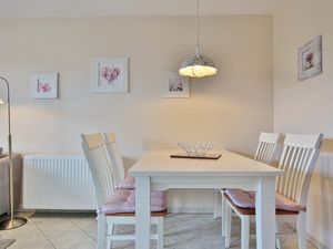 23971147-Ferienwohnung-3-Timmendorfer Strand-300x225-3