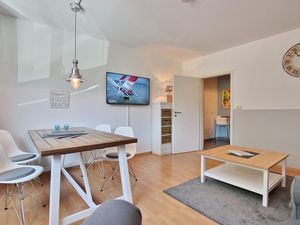 23971261-Ferienwohnung-2-Timmendorfer Strand-300x225-3