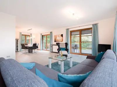 Wohnzimmer, Fernseher, Couch, Sofa, Esstisch, Kommode