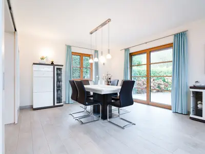 Wohnzimmer, Fernseher, Couch, Sofa, Esstisch, Kommode