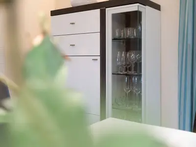 Wohnzimmer, Fernseher, Couch, Sofa, Esstisch, Kommode