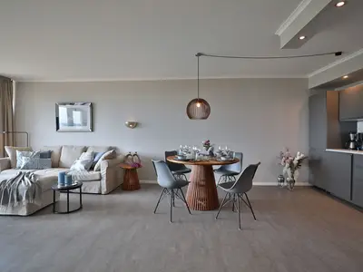Best View 25th floor, App. 331 – moderner Wohn- und Essbereich mit Designküche und stilvollem Interieur auf 70?m².