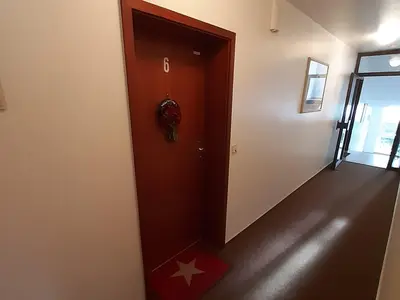 Appartment 6