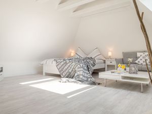 23981868-Ferienwohnung-2-Tinnum (Sylt)-300x225-0