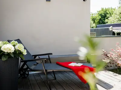 Entspannen und ein Buch genießen