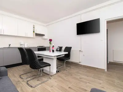 Ferienwohnung für 3 Personen (36 m²) in Tijesno 7/10
