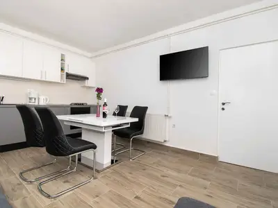 Ferienwohnung für 3 Personen (36 m²) in Tijesno 9/10