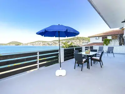 Ferienwohnung für 4 Personen (82 m²) in Tisno 1/10
