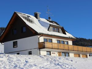 23920898-Ferienwohnung-8-Titisee-Neustadt-300x225-3