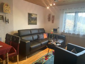 19047935-Ferienwohnung-5-Titisee-Neustadt-300x225-4