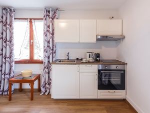 23466805-Ferienwohnung-4-Titisee-Neustadt-300x225-3