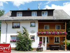 19180062-Ferienwohnung-4-Titisee-Neustadt-300x225-1