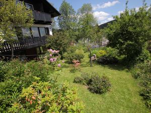 23527906-Ferienwohnung-4-Titisee-Neustadt-300x225-2