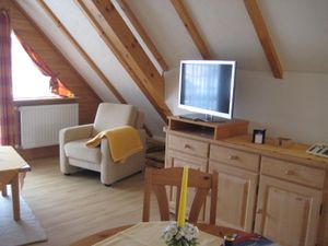 19361993-Ferienwohnung-2-Titisee-Neustadt-300x225-3