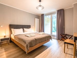 23569188-Ferienwohnung-4-Titisee-Neustadt-300x225-4