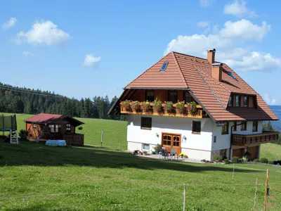 Ferienwohnung für 5 Personen (44 m²) in Titisee-Neustadt 1/10