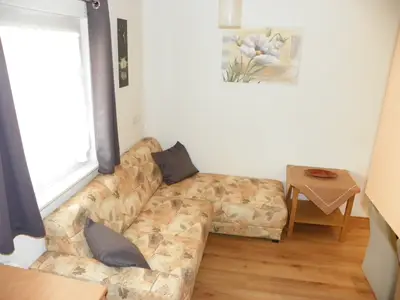 Wohnbereich - Blick aus Küche  (Nr.4)