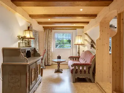 Photo, INSIDE, OUTSIDE