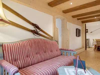 Photo, INSIDE, OUTSIDE