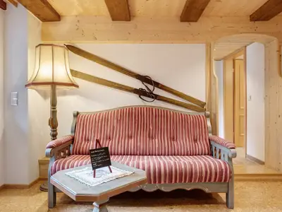 Photo, INSIDE, OUTSIDE