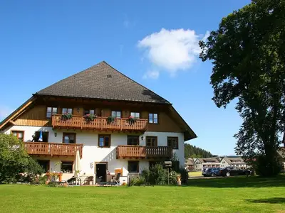 Ferienwohnung für 3 Personen (45 m²) in Titisee-Neustadt 1/10