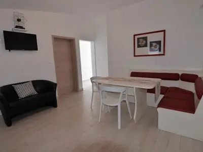 Ferienwohnung für 5 Personen in Tkon 6/10