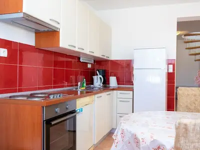 Ferienwohnung für 4 Personen in Tkon 8/10
