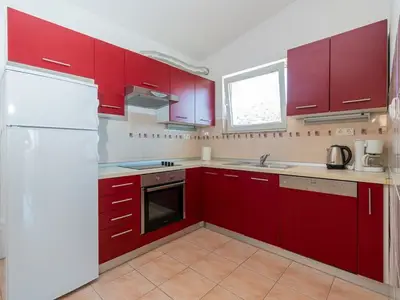 Ferienwohnung für 4 Personen in Tkon 9/10
