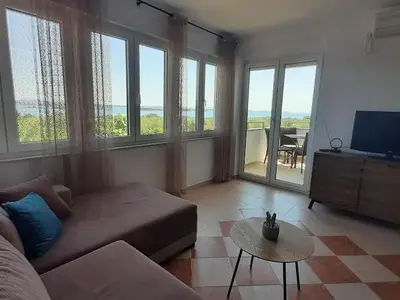 Ferienwohnung für 5 Personen in Tkon 6/10