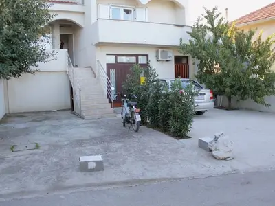 Ferienwohnung für 2 Personen in Tkon 5/10
