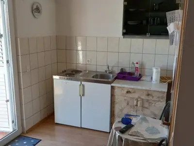 Ferienwohnung für 2 Personen in Tkon 7/10