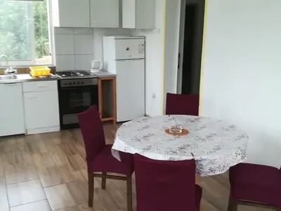 Ferienwohnung für 4 Personen in Tkon 9/10