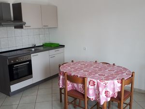 18322298-Ferienwohnung-6-Tkon-300x225-3