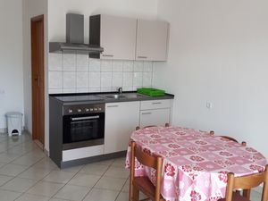 18322298-Ferienwohnung-6-Tkon-300x225-4