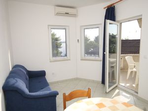 18323132-Ferienwohnung-6-Tkon-300x225-1