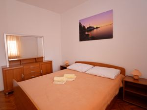 18954791-Ferienwohnung-5-Tkon-300x225-4