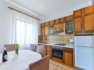 19127160-Ferienwohnung-4-Tkon-300x225-3